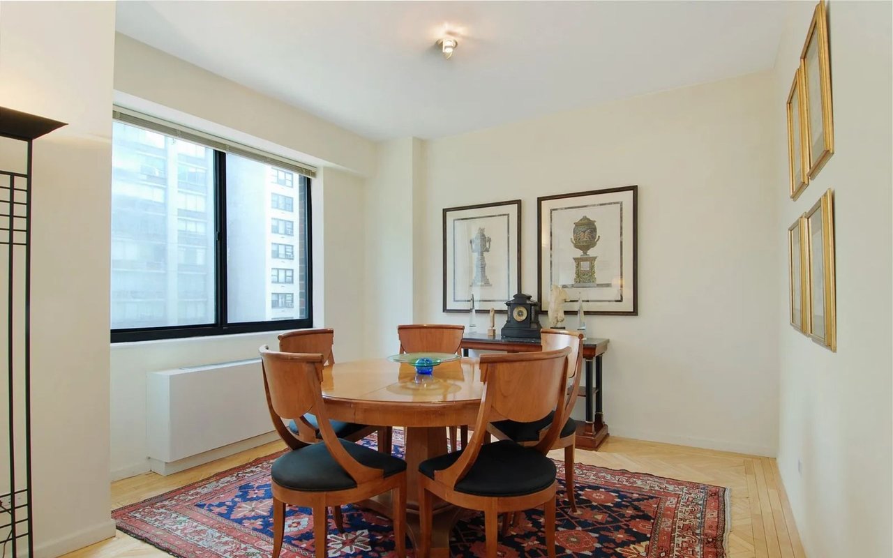 350 E 72nd St Apt 8B