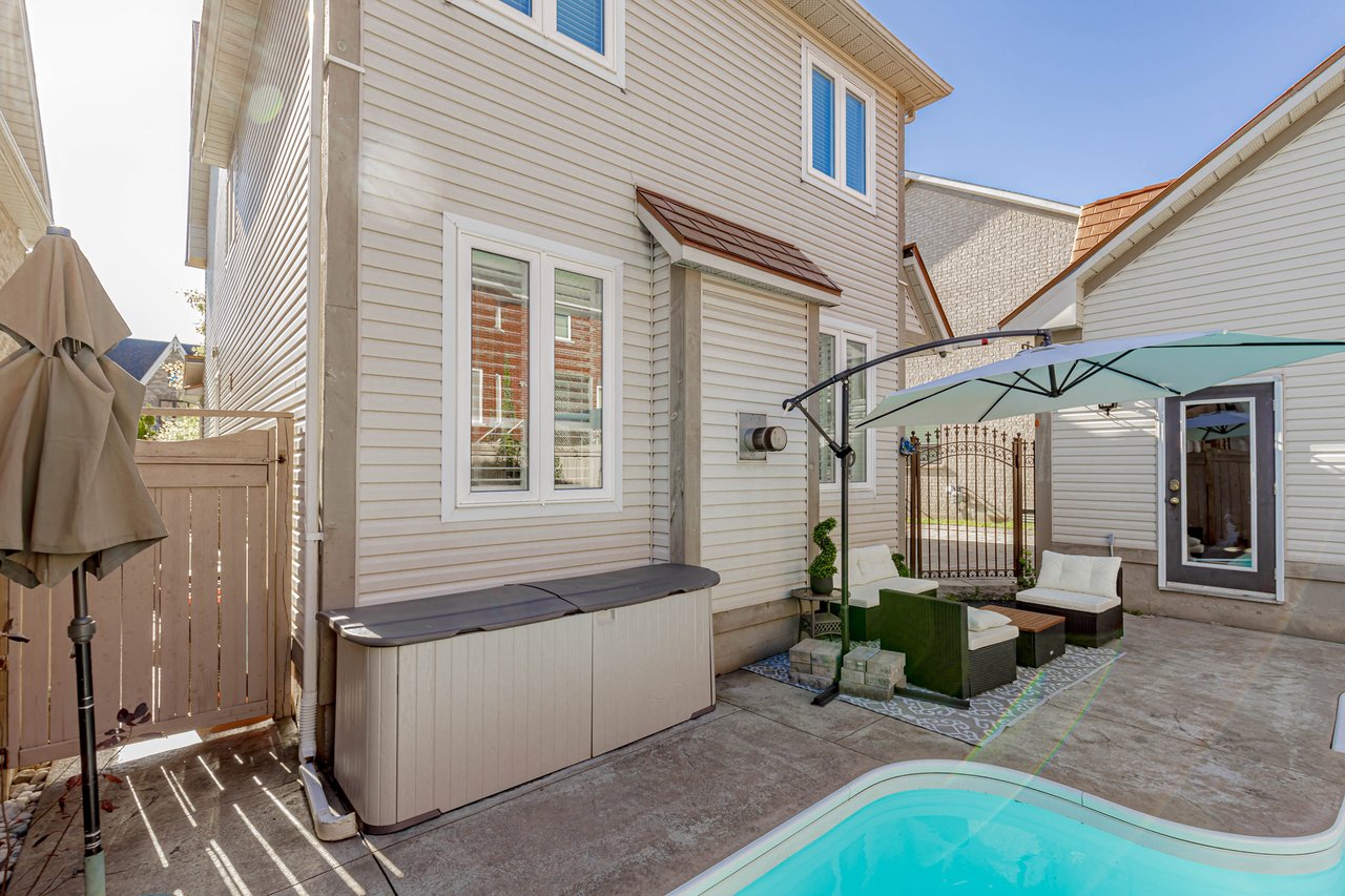 7108 Gablehurst Crescent