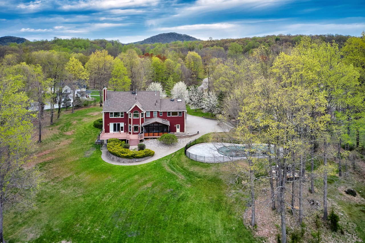 Bellefontaine at 14 Stonewall Court — A Premier Hudson Valley Estate