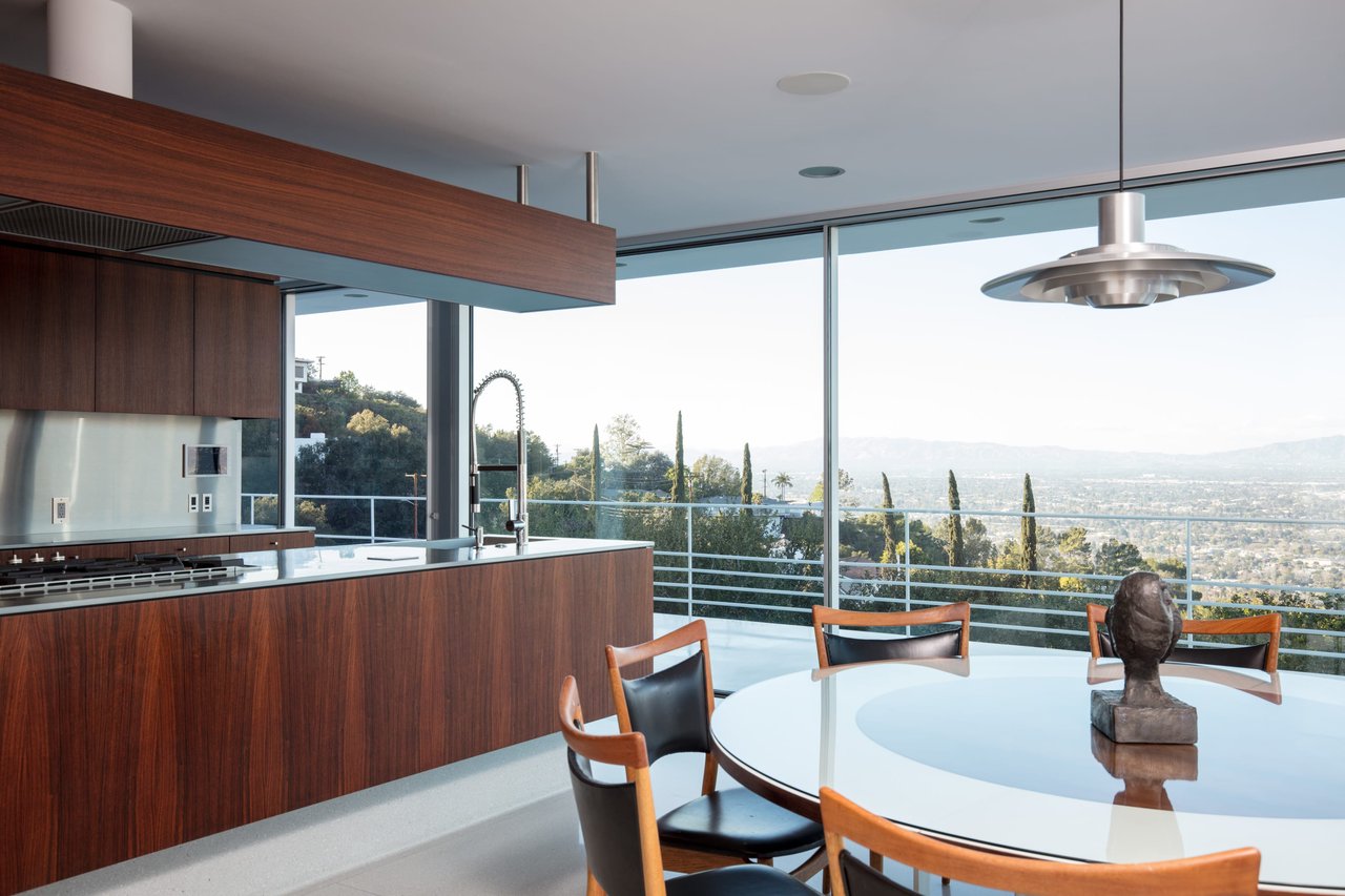 Contemporary Modern View Home