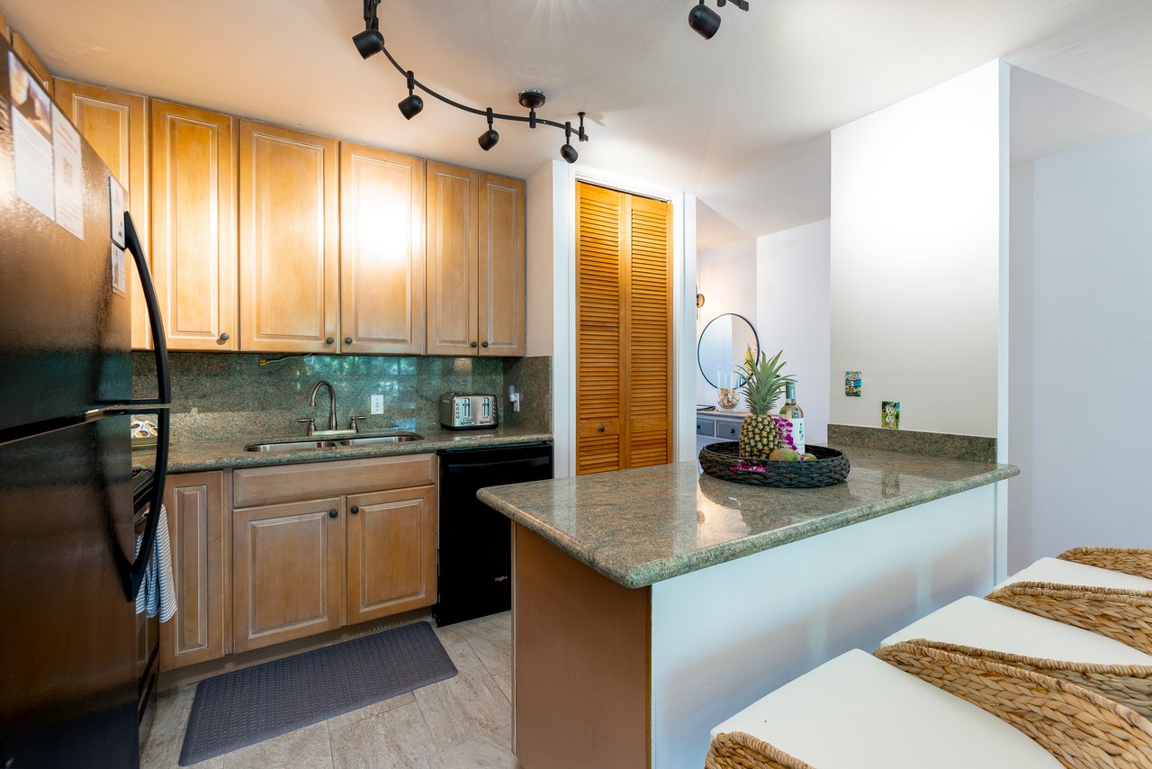 Turtle Bay 1 Bedroom with Loft SLEEPS 4-6