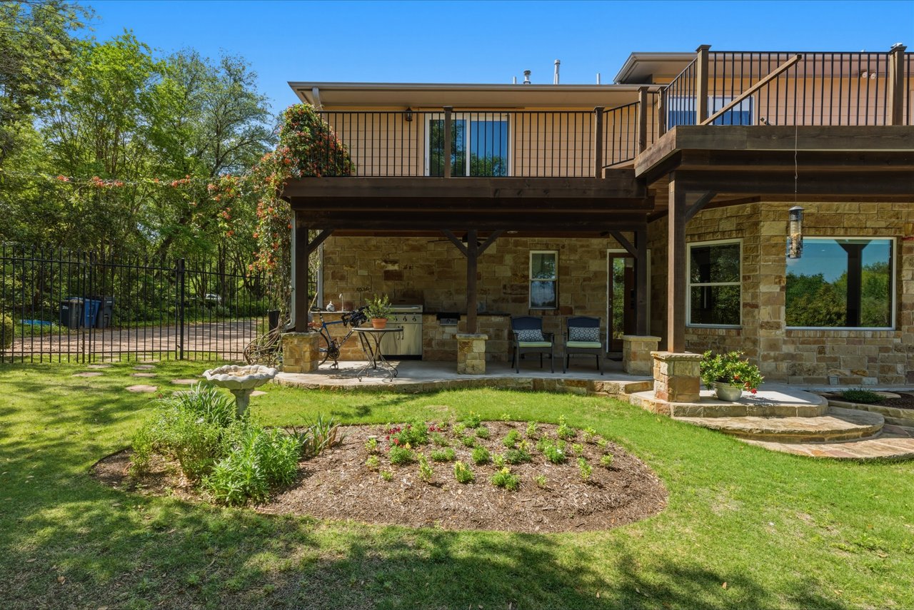 Tucked Away in West Lake Hills