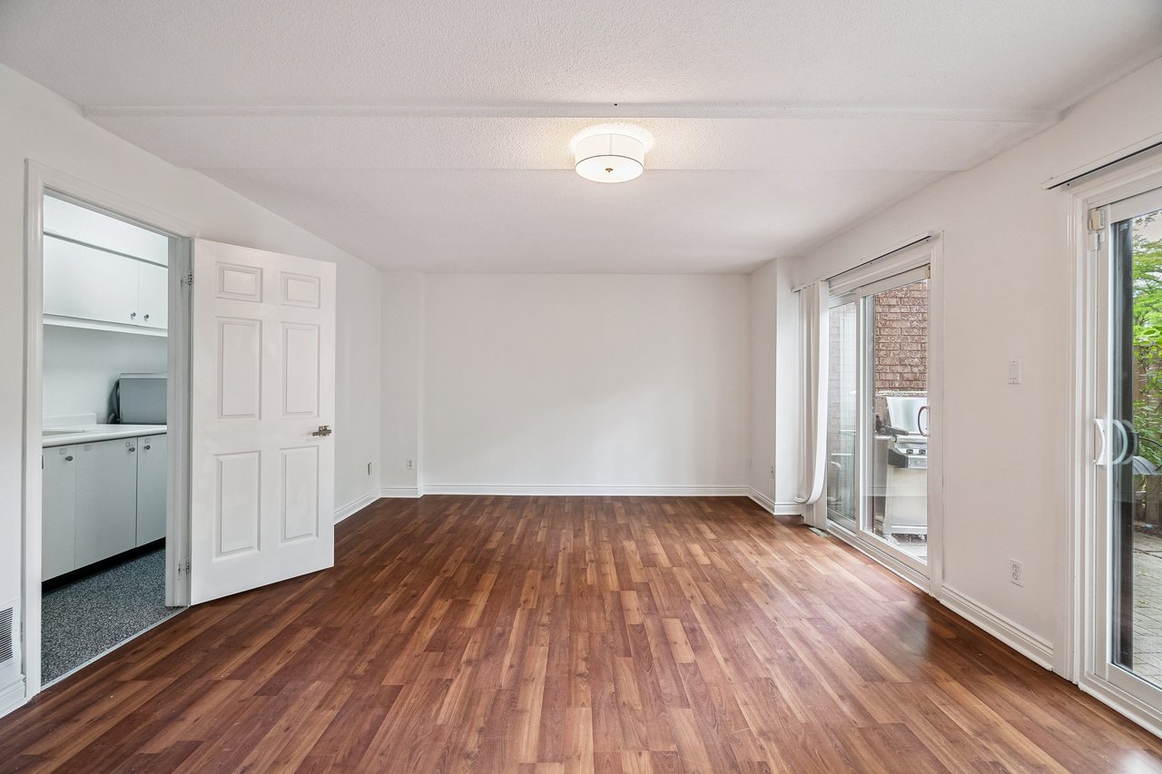 Spacious 3 Bedroom Townhome in College Park