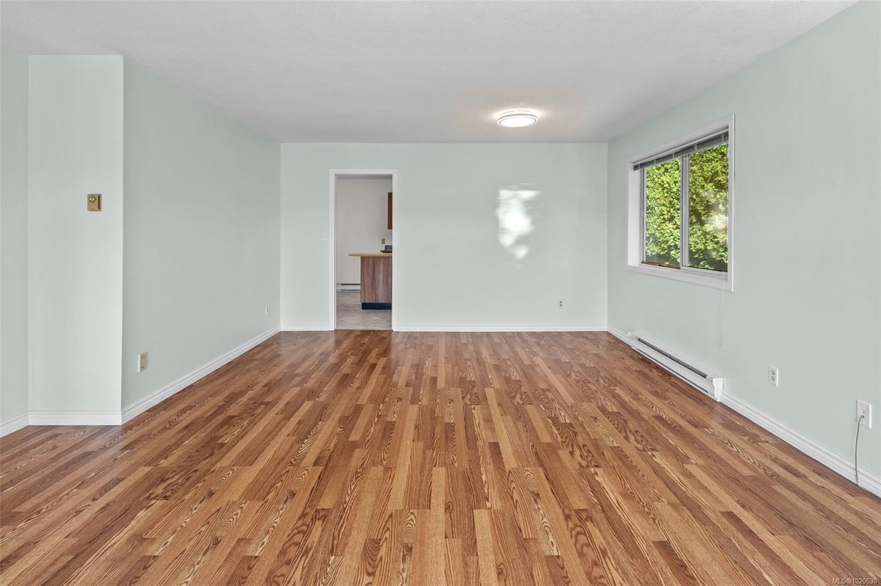 4243 Panorama Dr