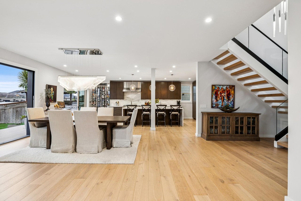 Luxurious Waterfront Home in Larkspur Marina