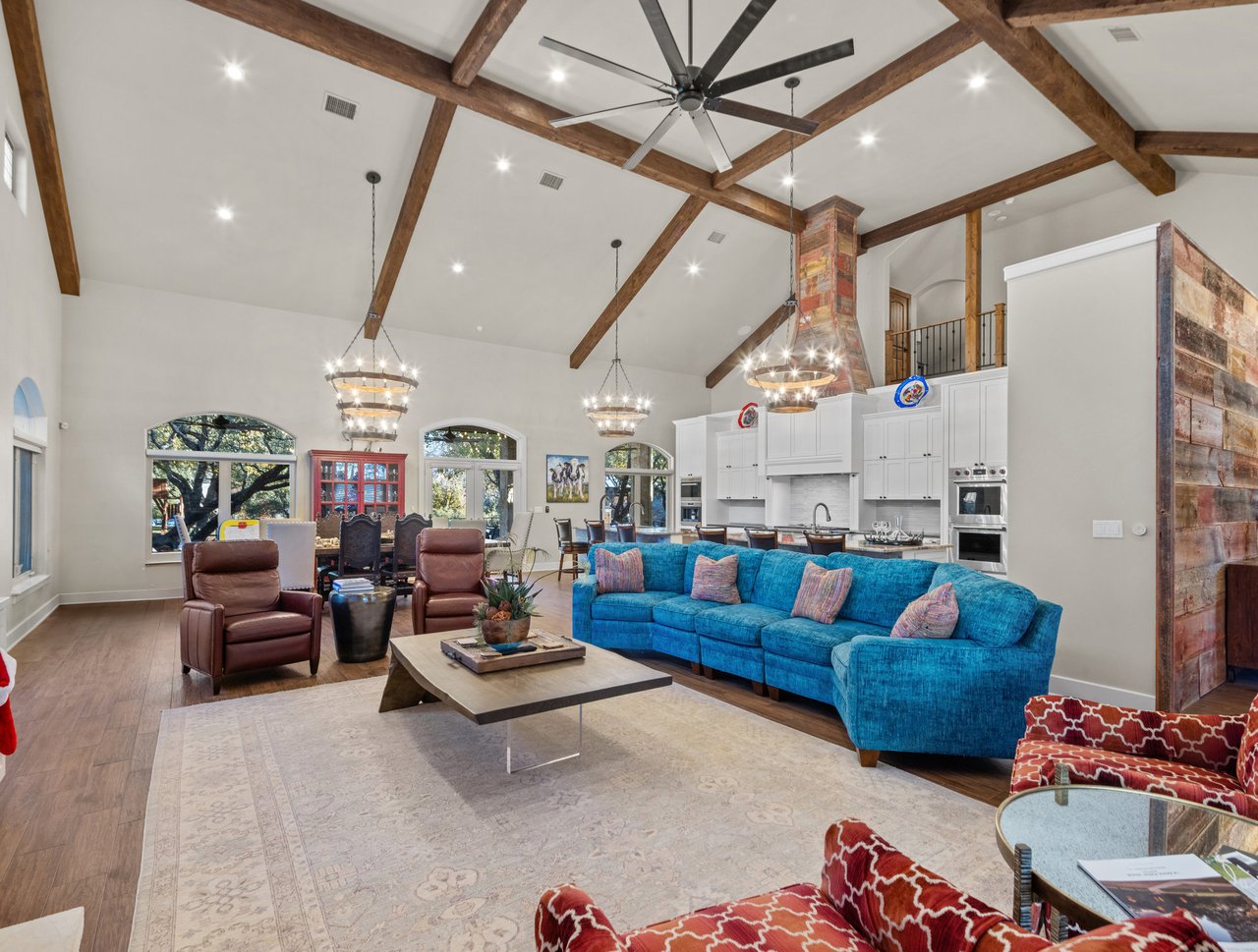 1450 Los Escondidos ST