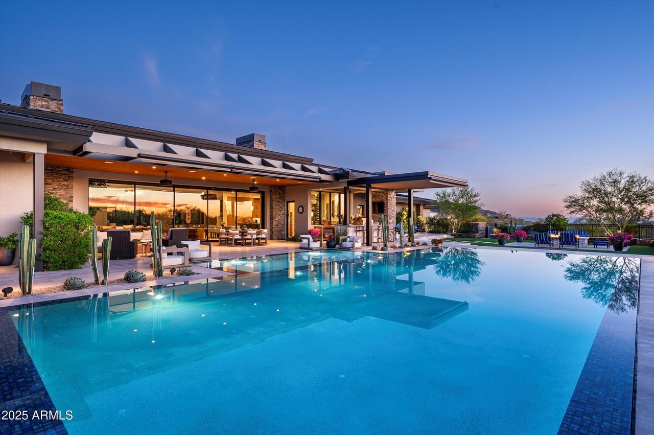8328 E WHISPER ROCK TRL