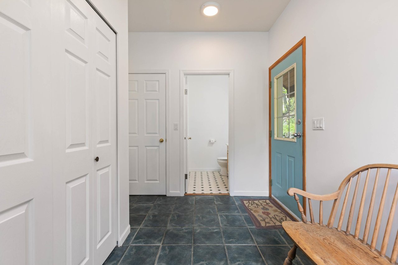 1737 Reid Rd