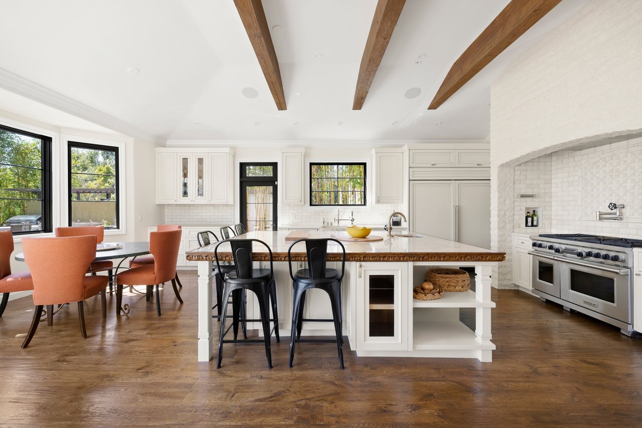 2325 Duxbury Cir