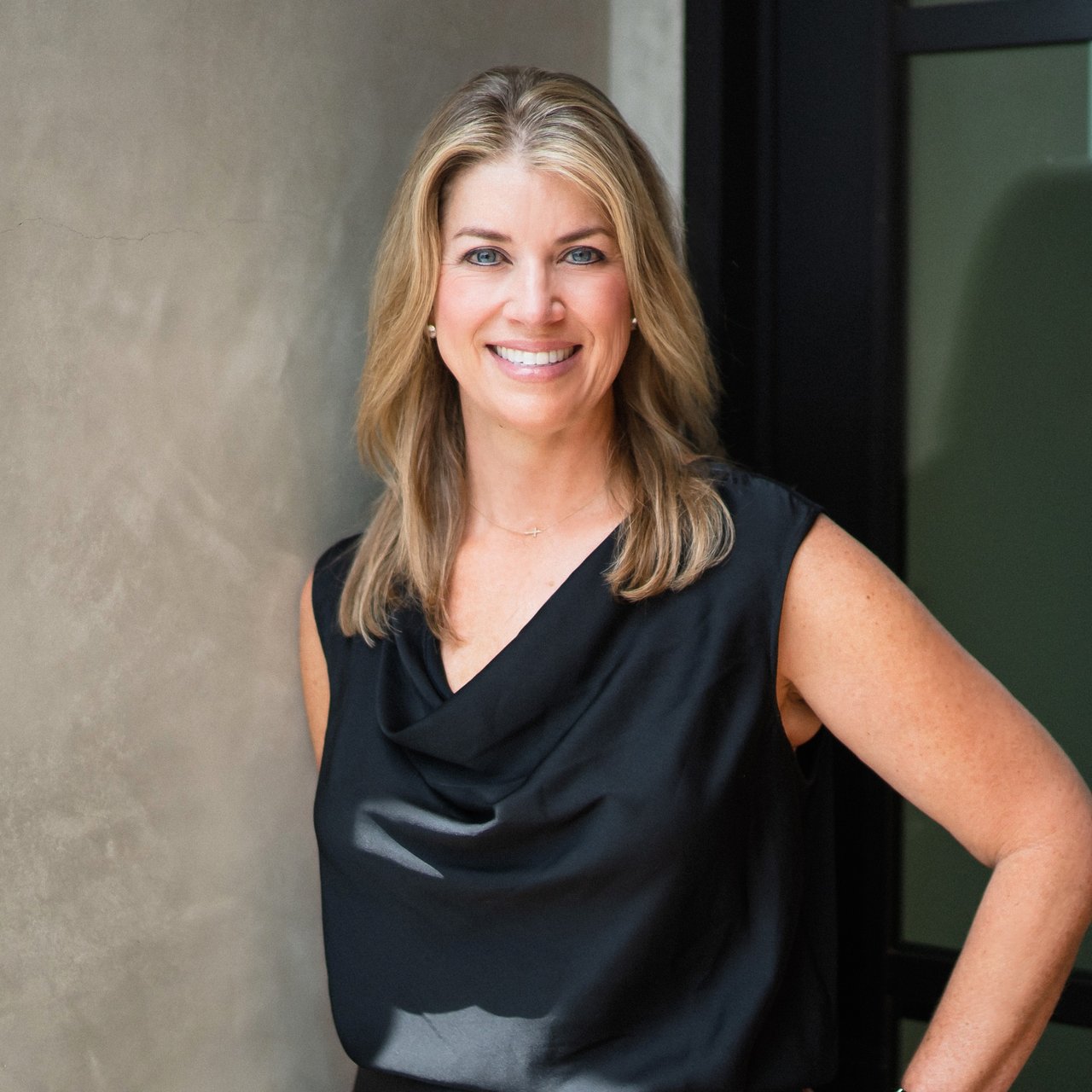 Jocelyn Johnson Austin TX, Real Estate Agent Headshot