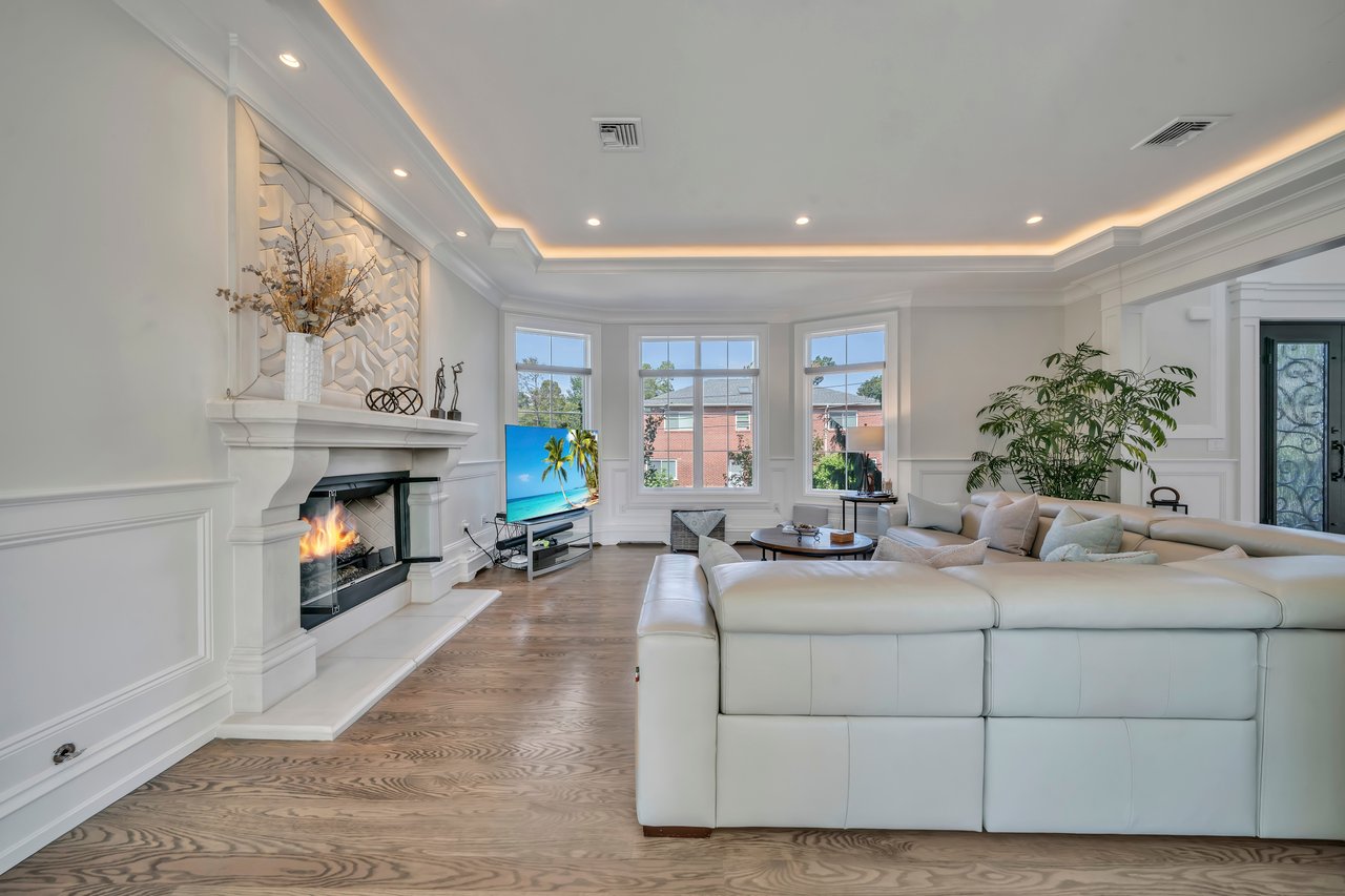 214 Forest Road
