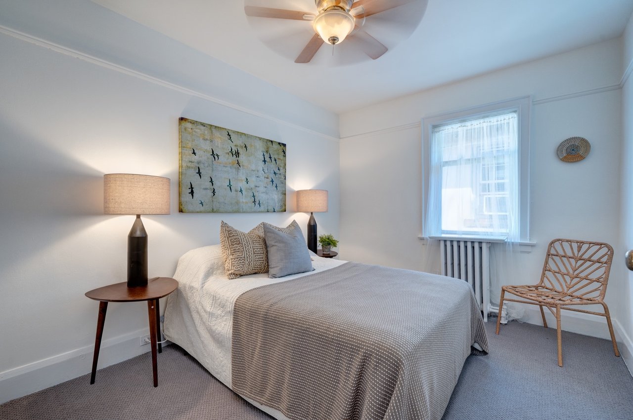 25 Scarboro Beach Blvd, Upper Unit