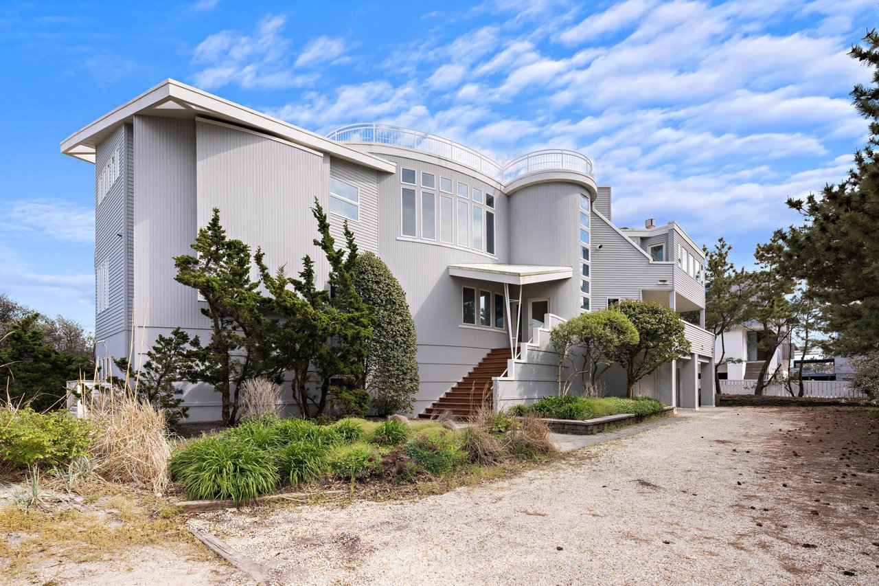 101 E Long Beach Boulevard 