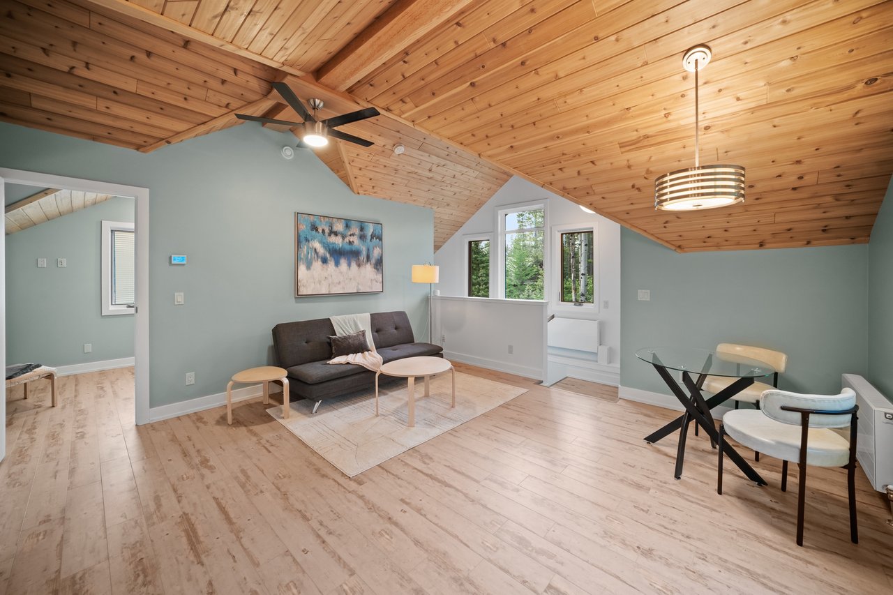 Refined Mountain Living at Cairns Landing