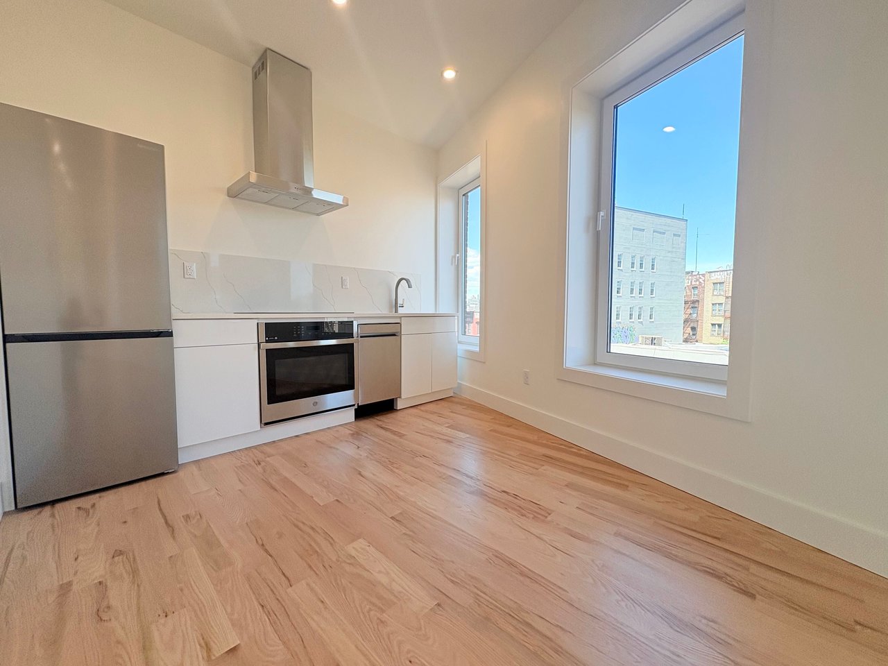 394 Broadway 4