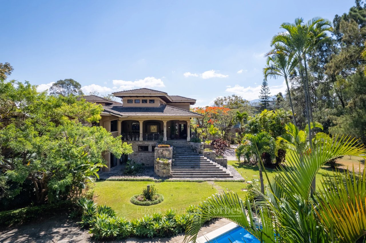 1278 - Valart Estate - An oasis in the city with mixed land use in Real Cariari