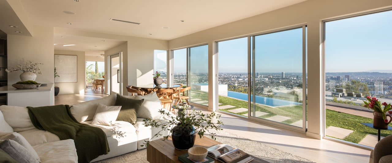 8515 Hedges Way, West Hollywood