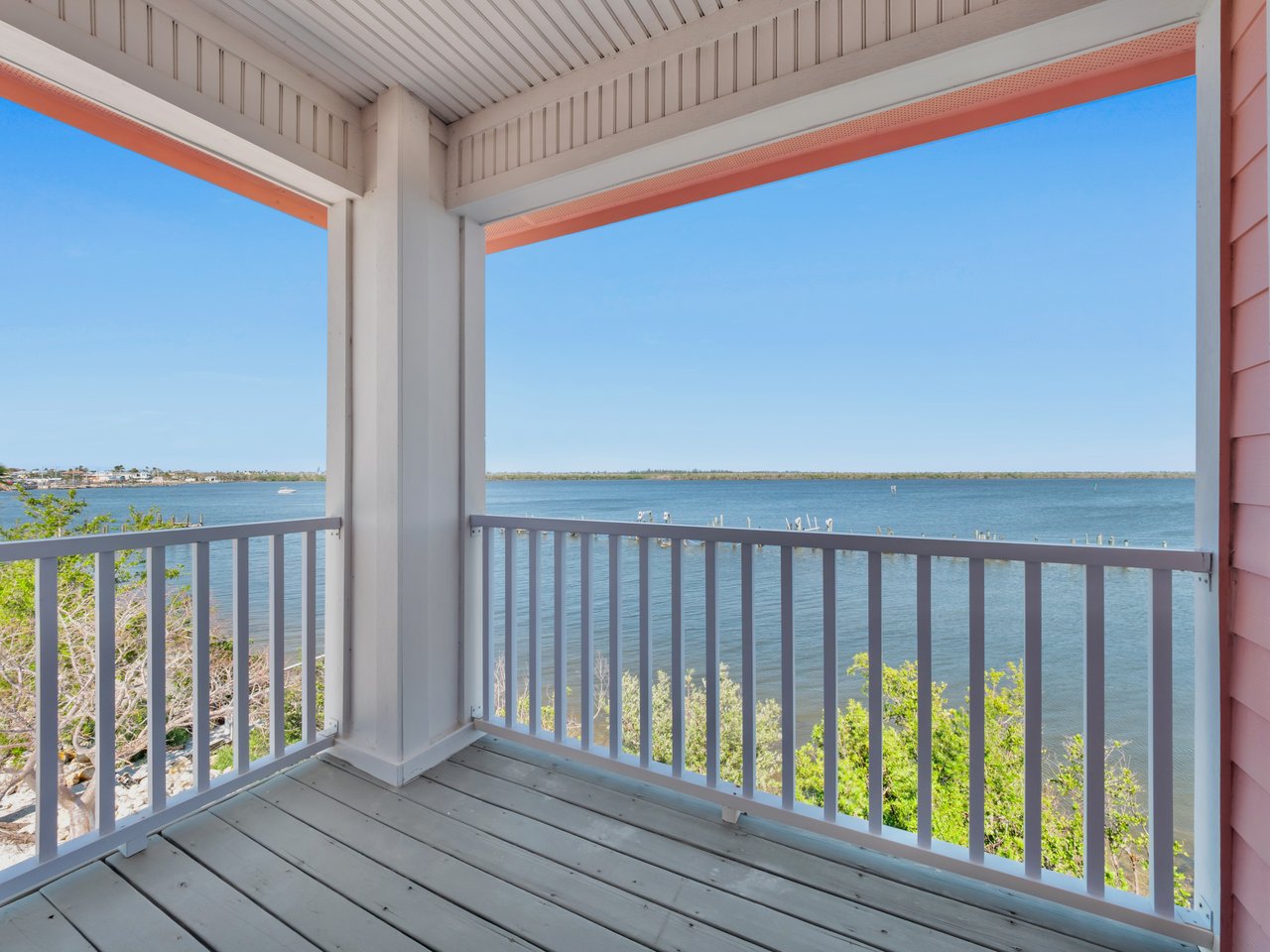 4581 Redfish Point RD