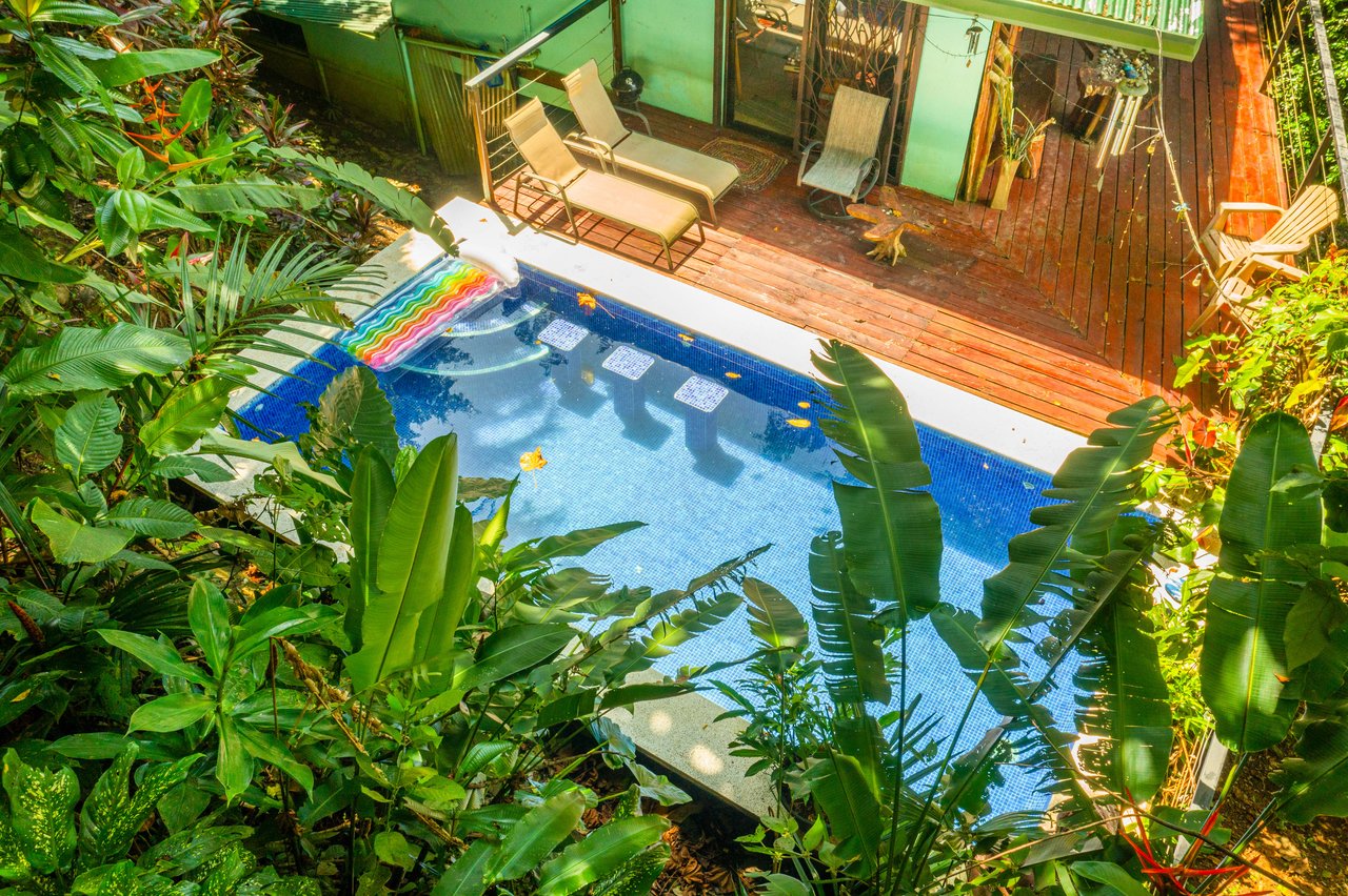 0.15 ACRES – 2 Bedroom Artistic River Home In The Rainforest!!!