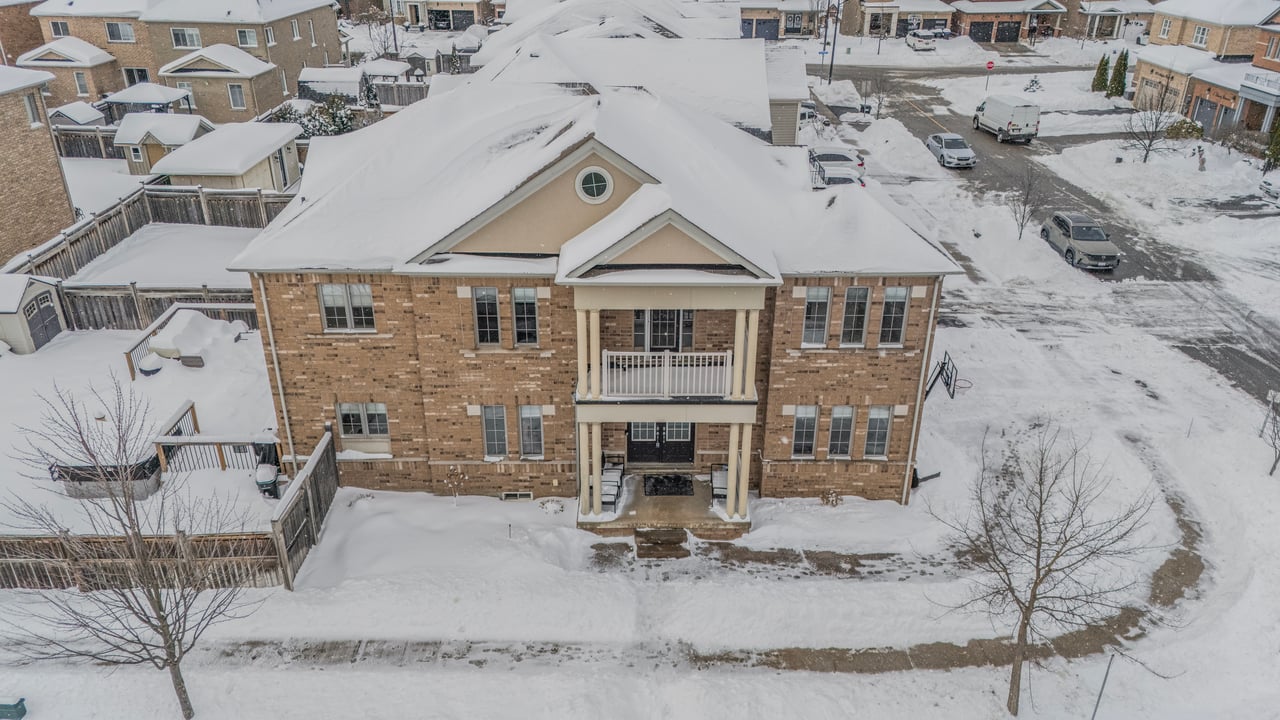 42 Liberty Crescent, Bradford