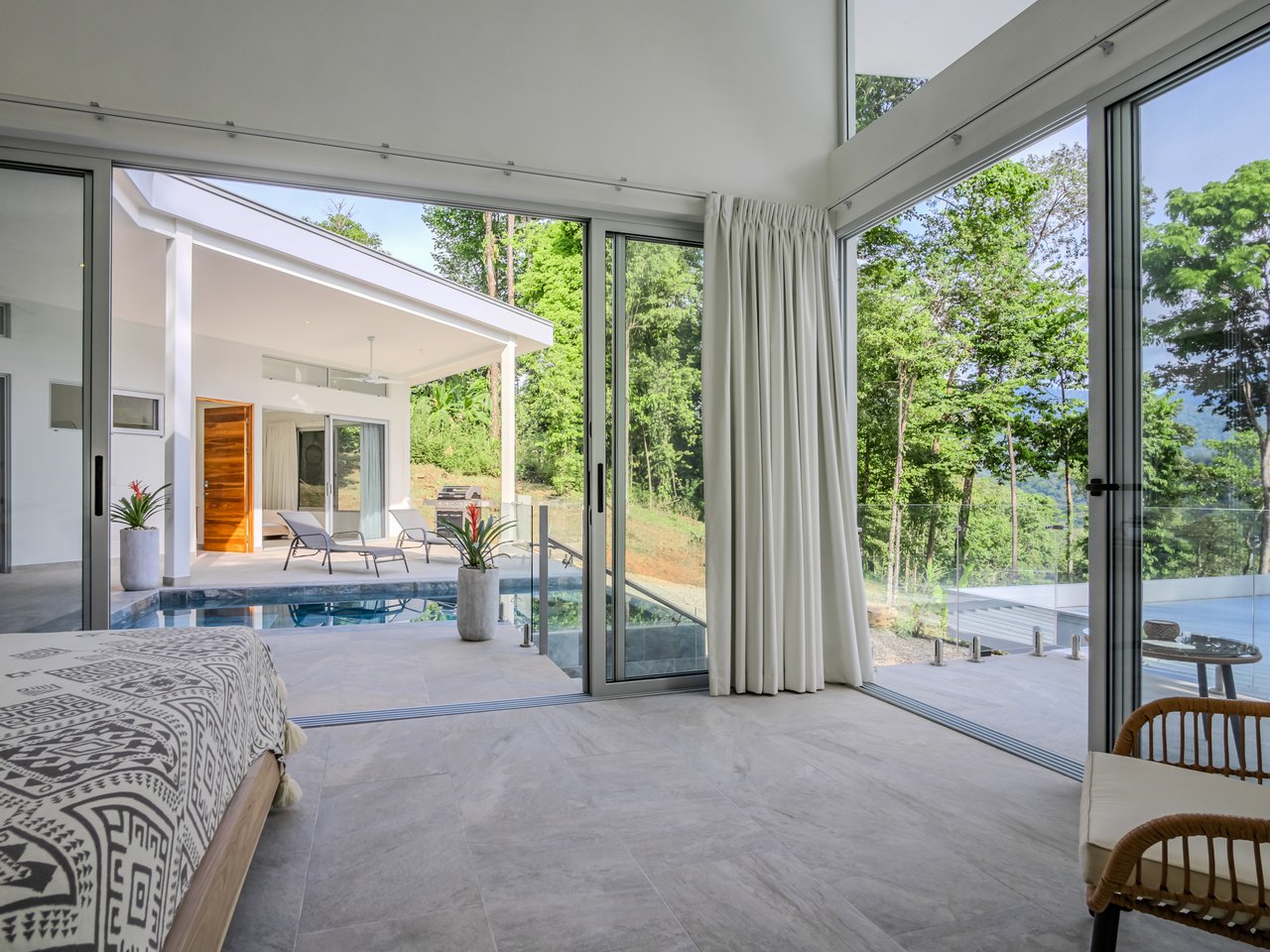 An Exclusive, Sunny Ridge-Top 4-Bed Designer House With Unforgettable Mountain & Jungle Views