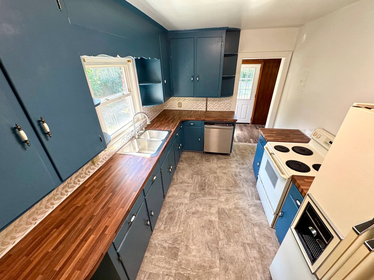 Under Contract: A Heartfelt Home on Whitehall Road – Ready for Its Next Chapter