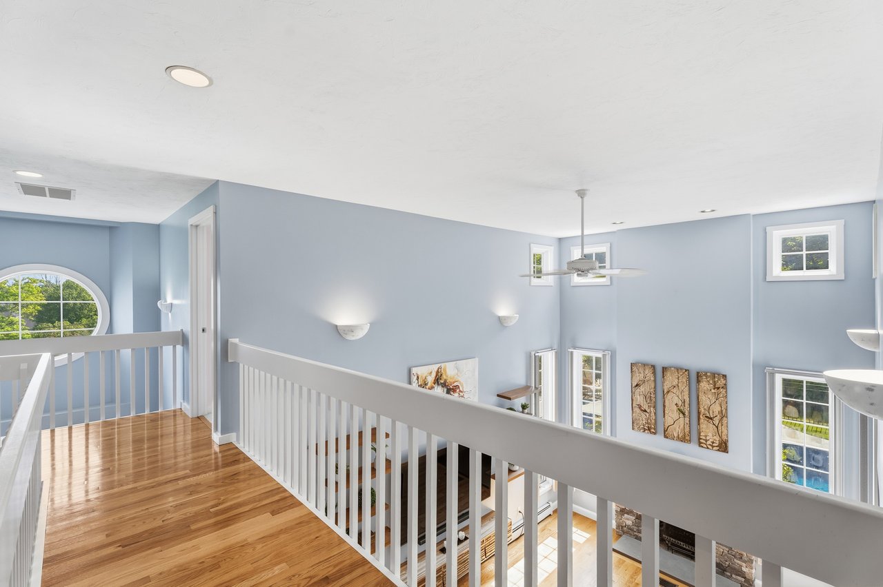 571 Linden St