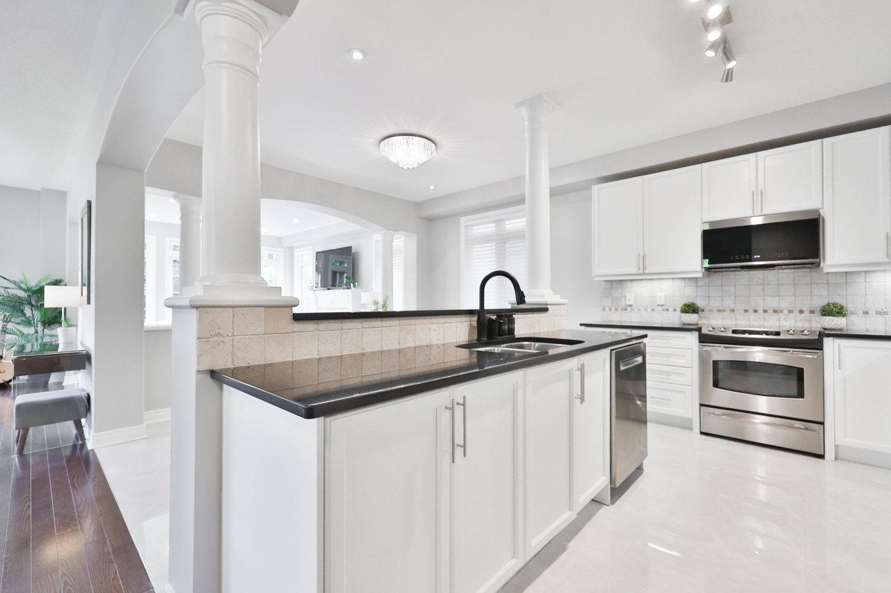 3262 Skipton Lane, Oakville