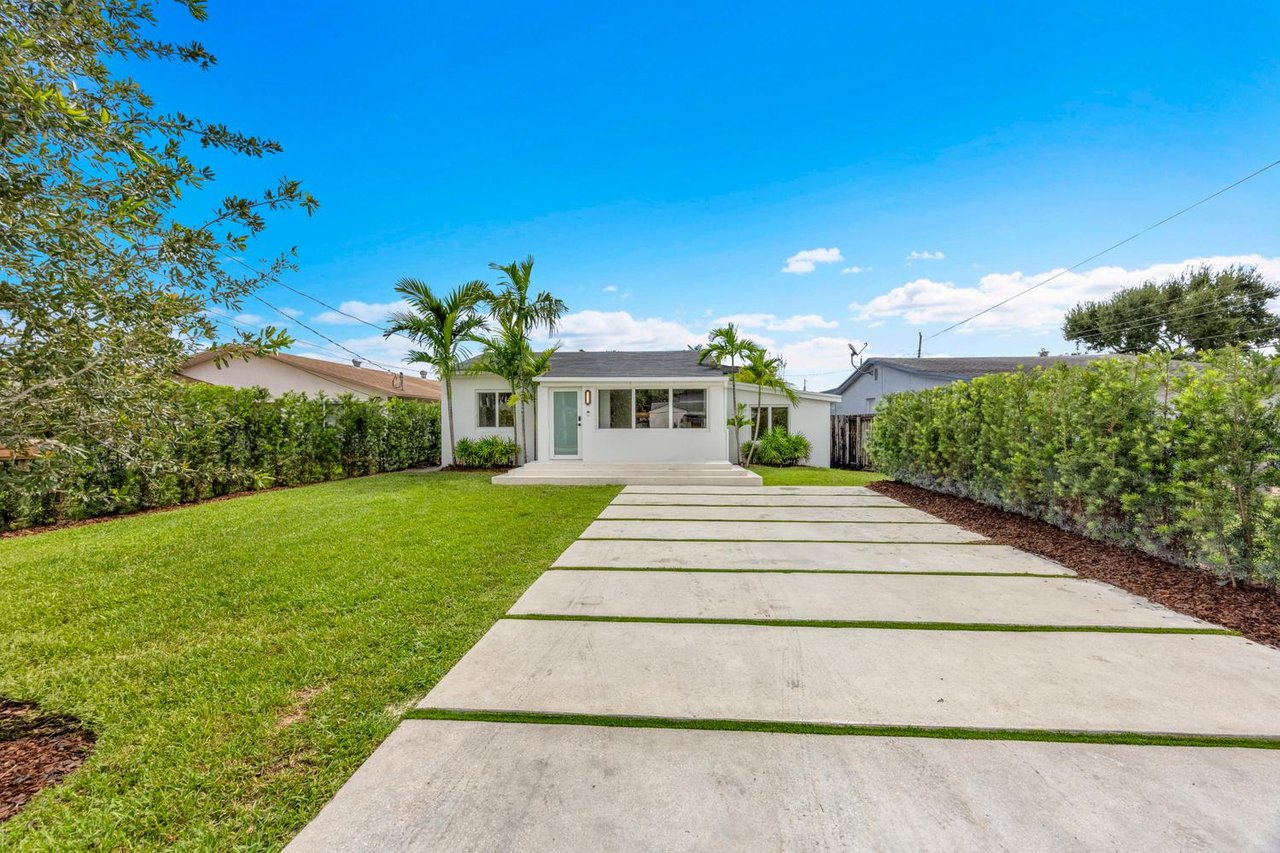 Just Listed: Elevated Design & Effortless Living at 2635 SW 64th Ave