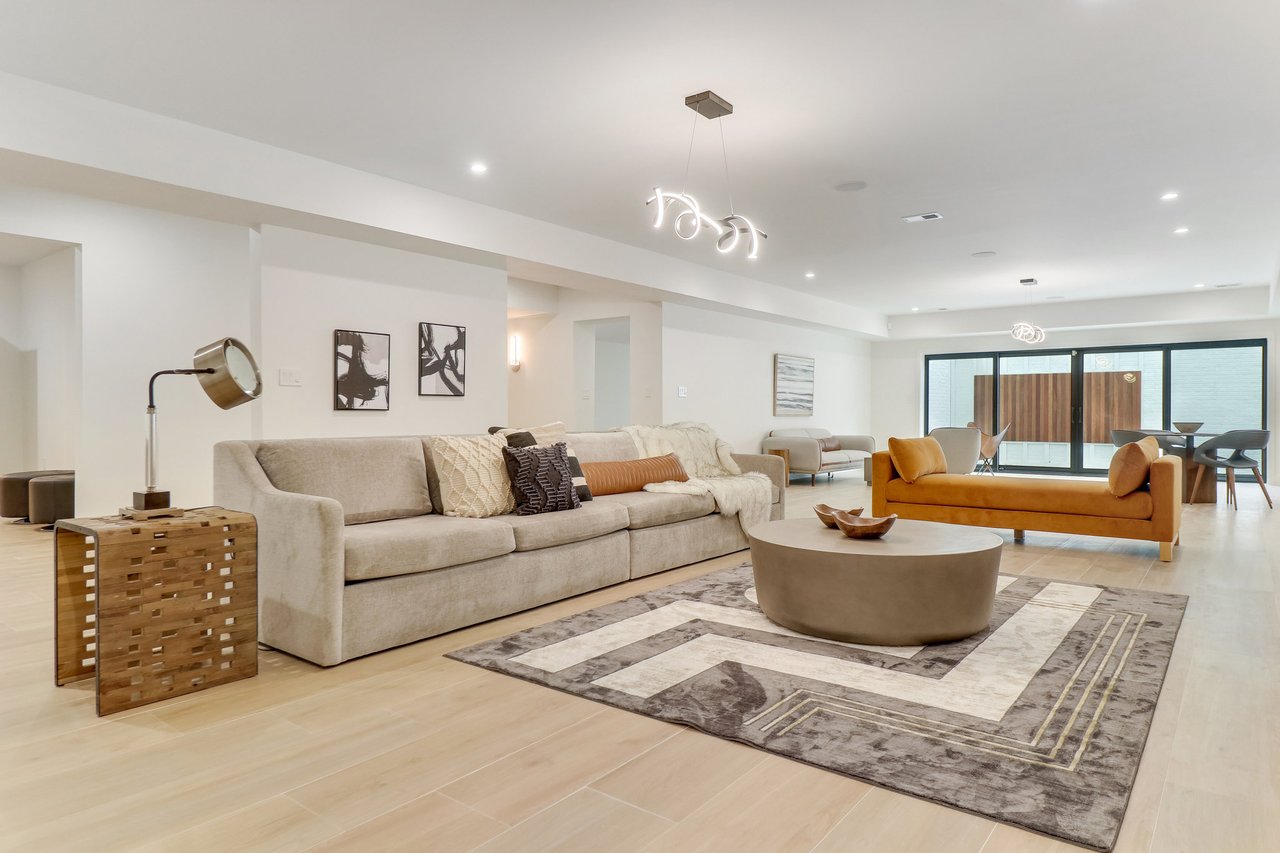 	  	1138 Basil Rd, Mclean, VA 22101