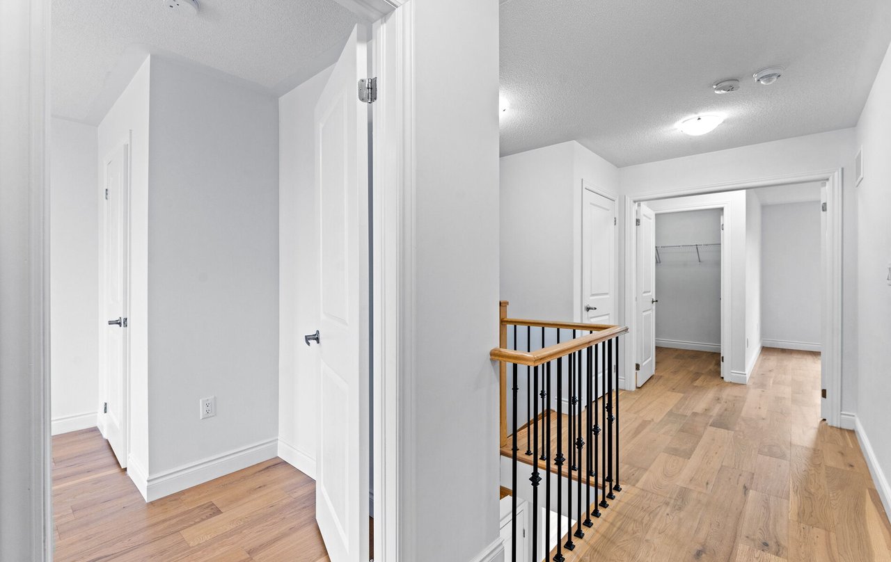 1206 Corby Way