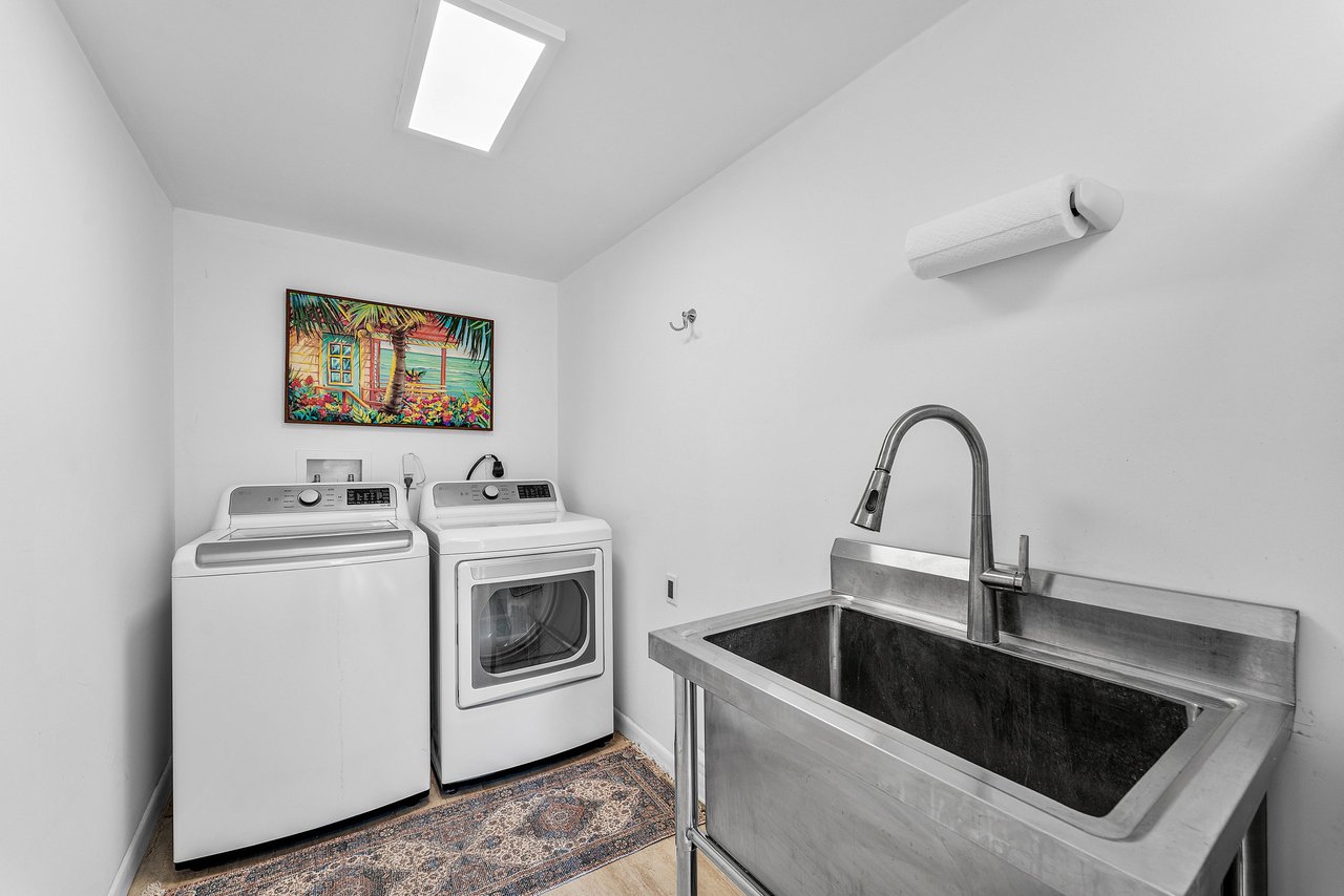 545 NW 7th St