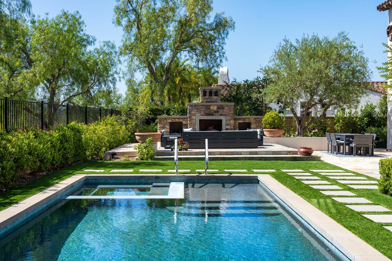 MODERN LIVING IN MIRASOL