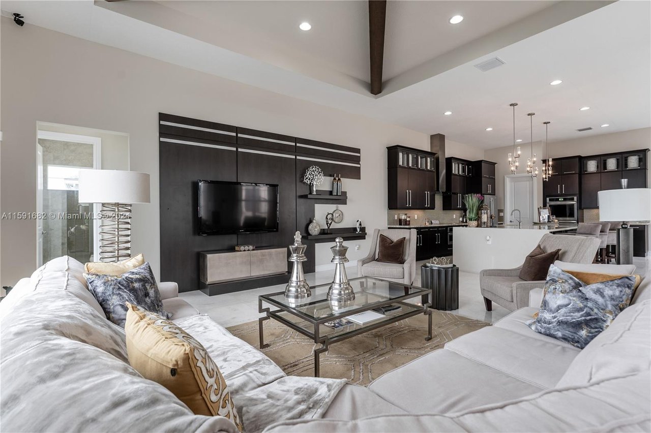 5669 S Sterling Ranch Dr