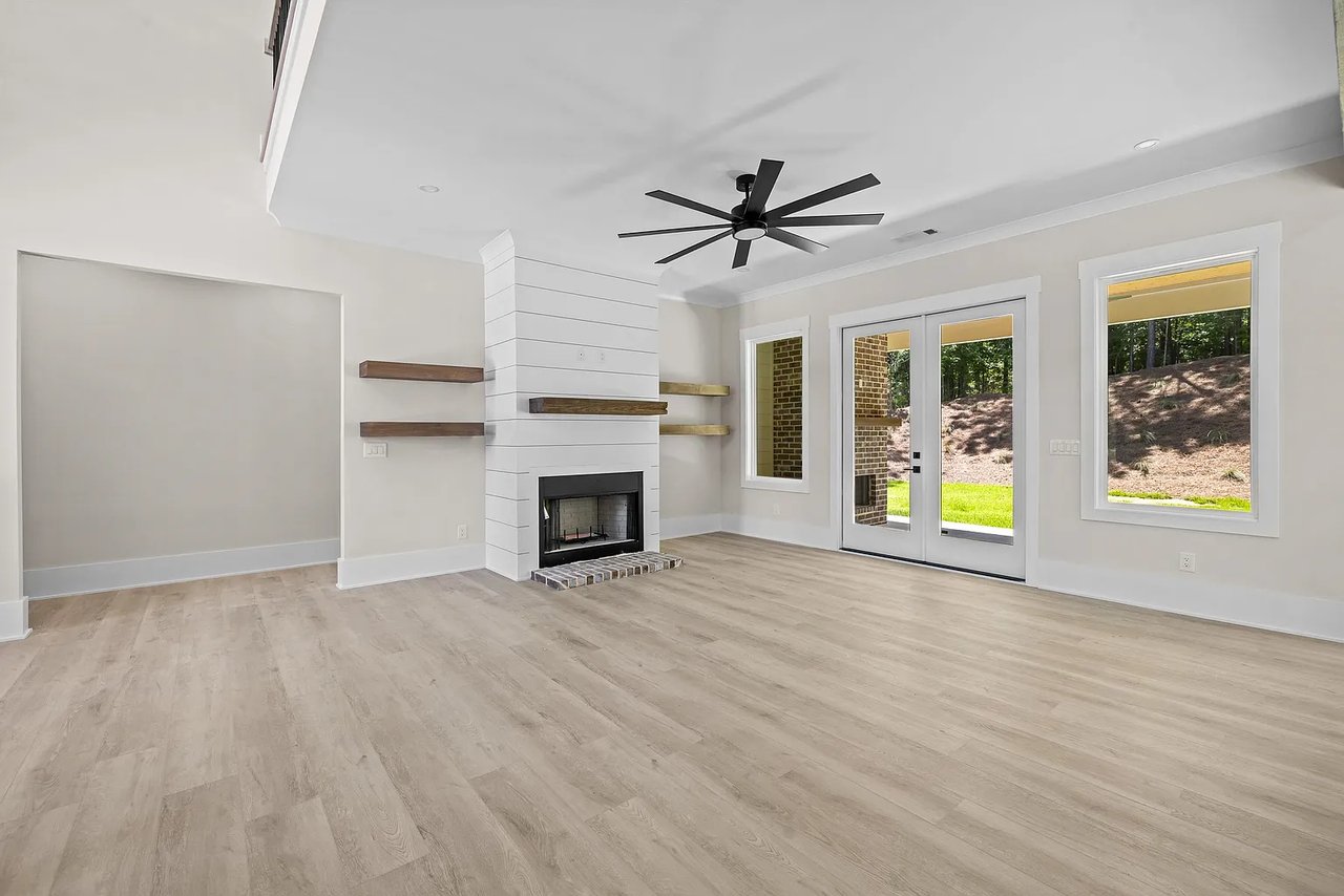 1131 Glen Eagle Dr