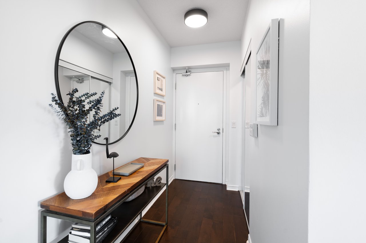 2230 Lake Shore Blvd W #1604