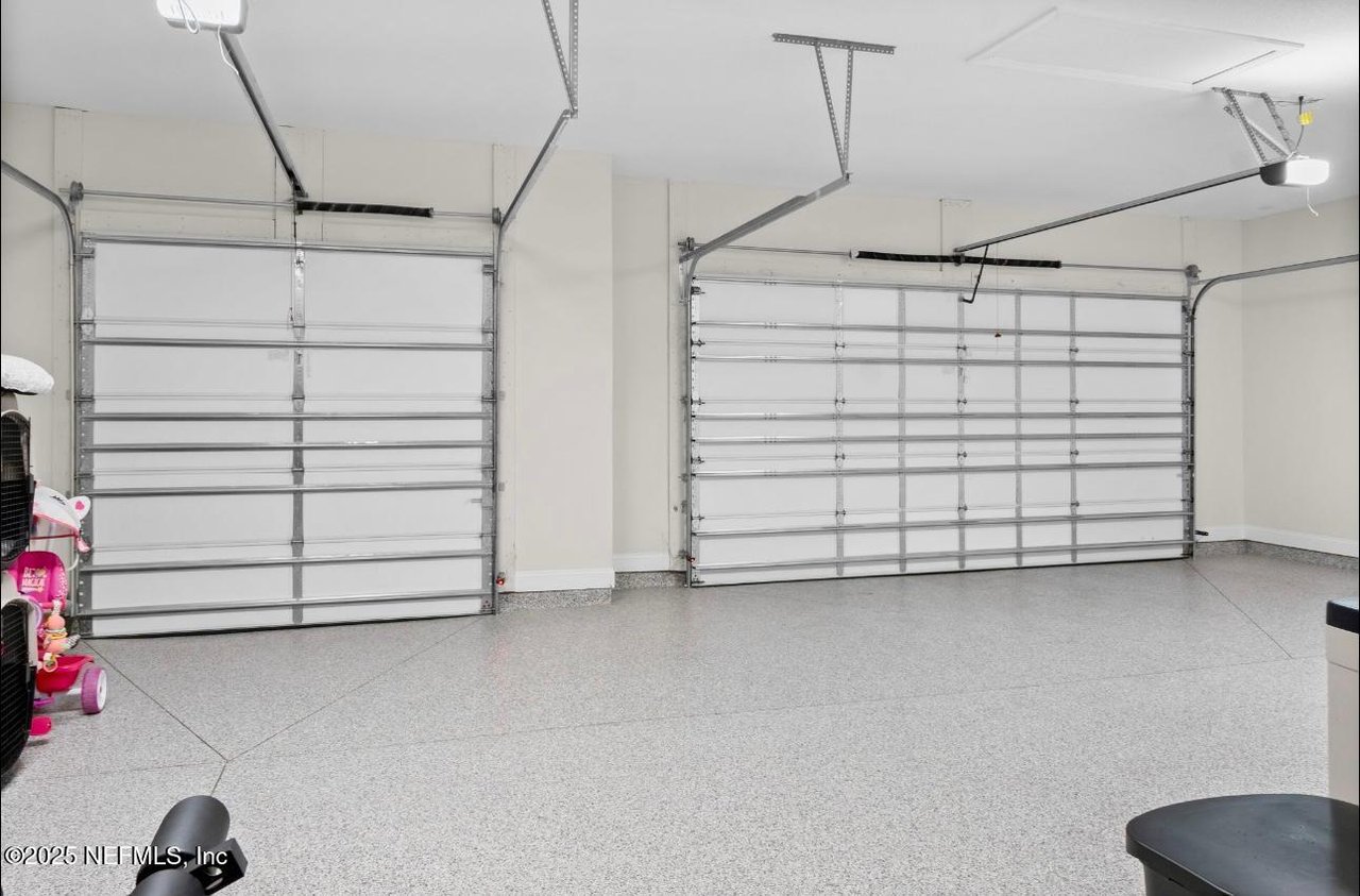 462 HILLENDALE Circle, St. Johns