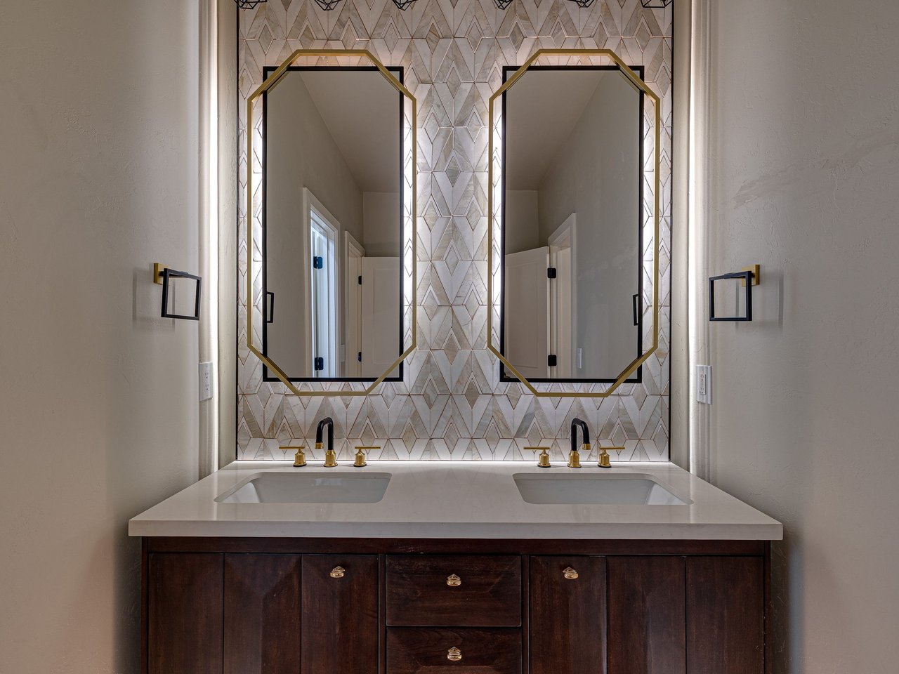 The Diamond Lodge in Mustang, Oklahoma: A Modern Mountain Masterpiece on Cimarron - Wyatt Poindexter - The Agency Oklahoma