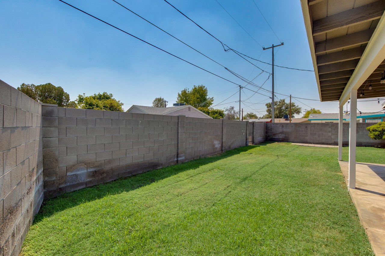 821 E Cavalier Dr.