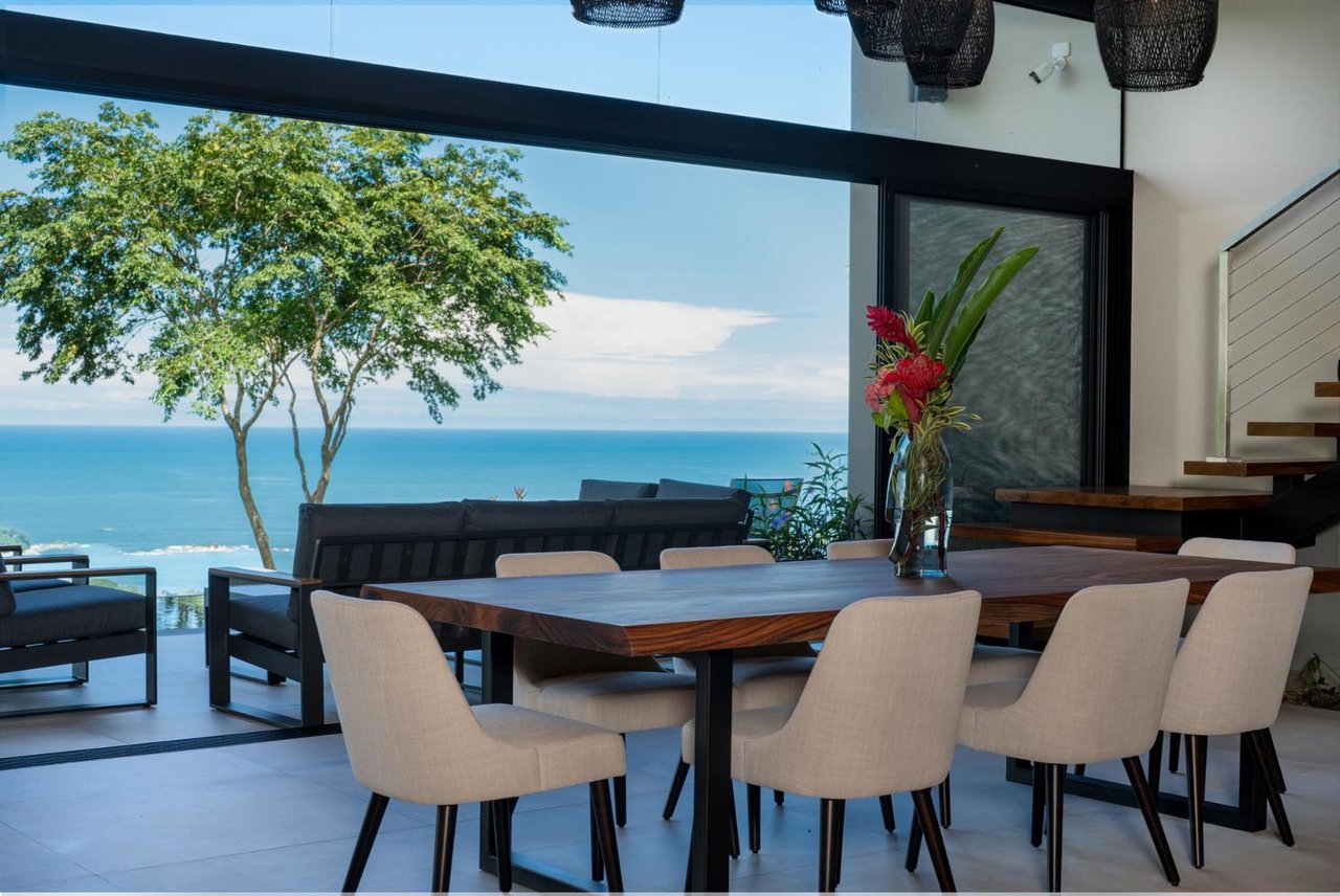 Secluded Tropical Modern Estate, Dominical, Puntarenas