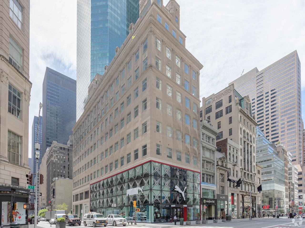 609 Fifth Avenue, New York, NY 10017