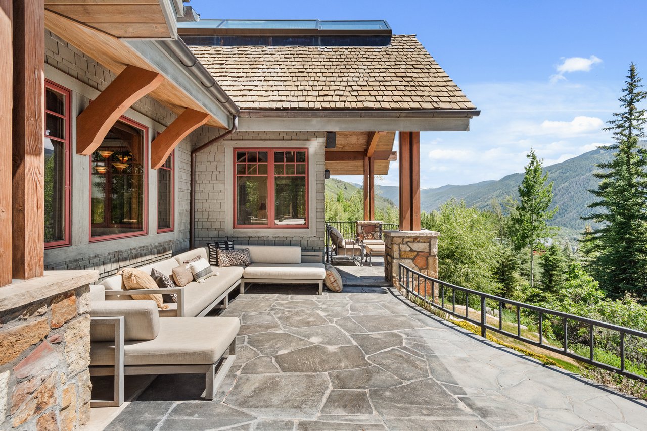 863 Hunter Creek
