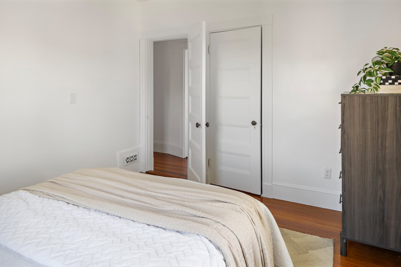 A Captivating Victorian Condo in A Fantastic Neighborhood