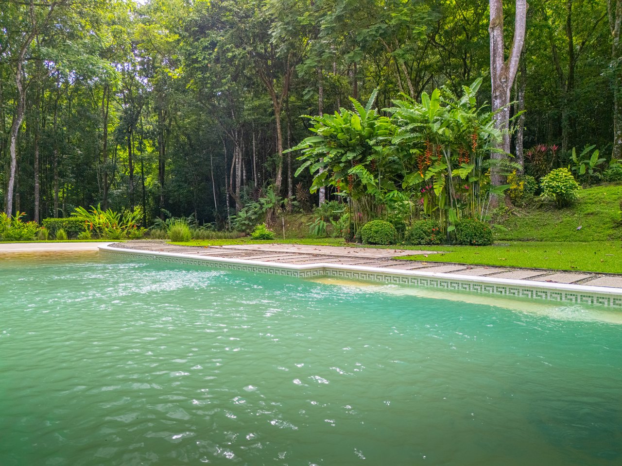 Tres Rios Waterfall House – Nature, Comfort & Elegance Combined, Brand New Construction with Warranty!