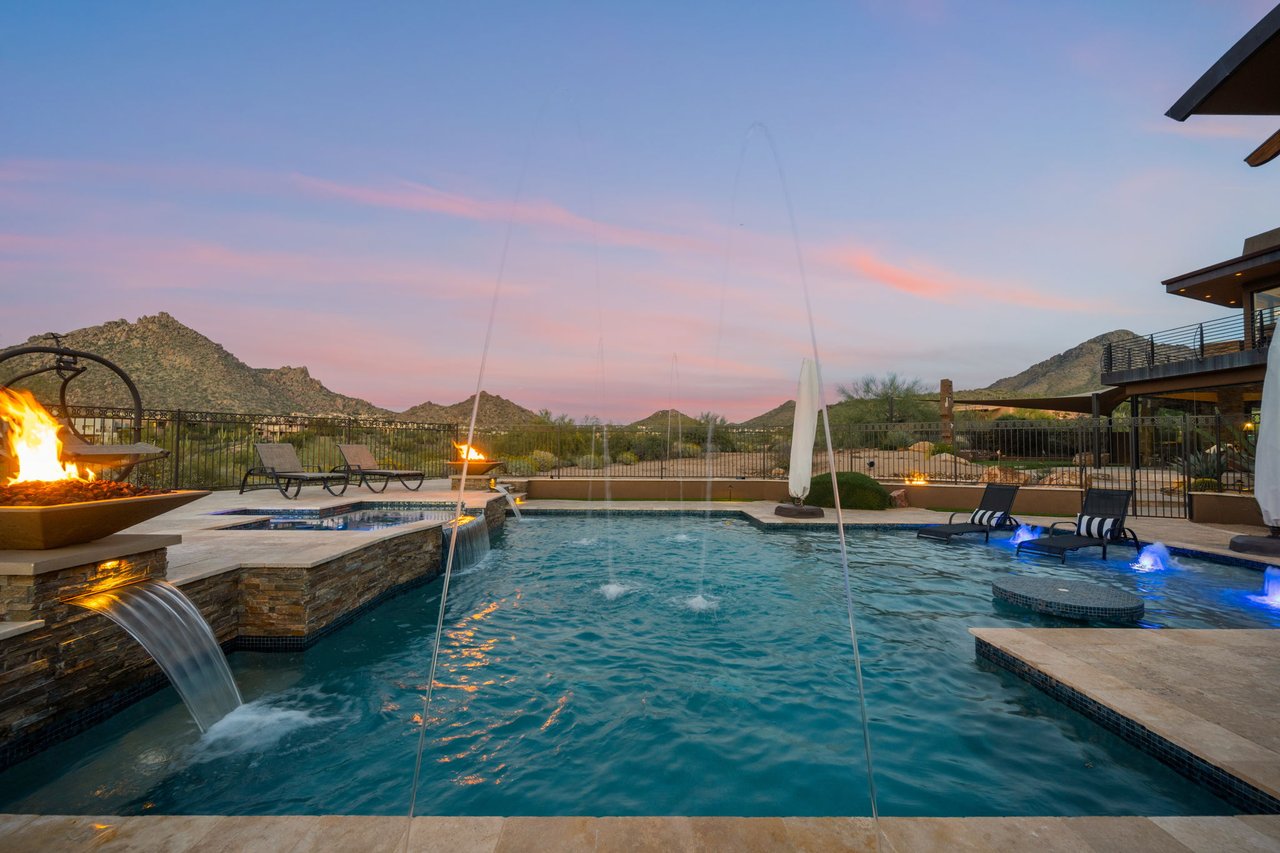 10570 E Pinnacle Peak Road