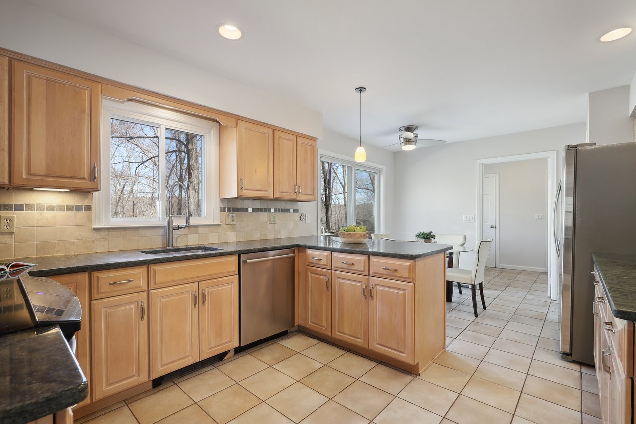 25 Mt Holly Road E
