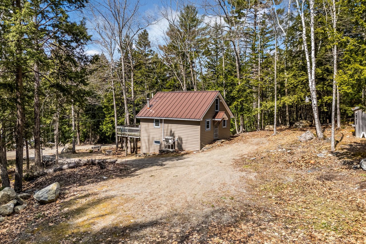 76 Cottage Shore Drive Holden, ME 04429-7003