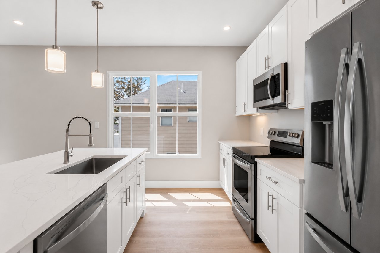 298 Main Street, 2H