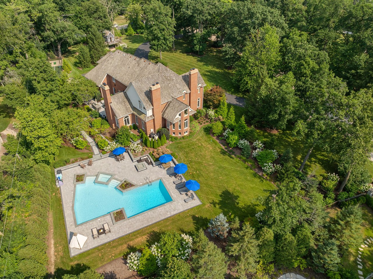 510 Broadsmoore Drive