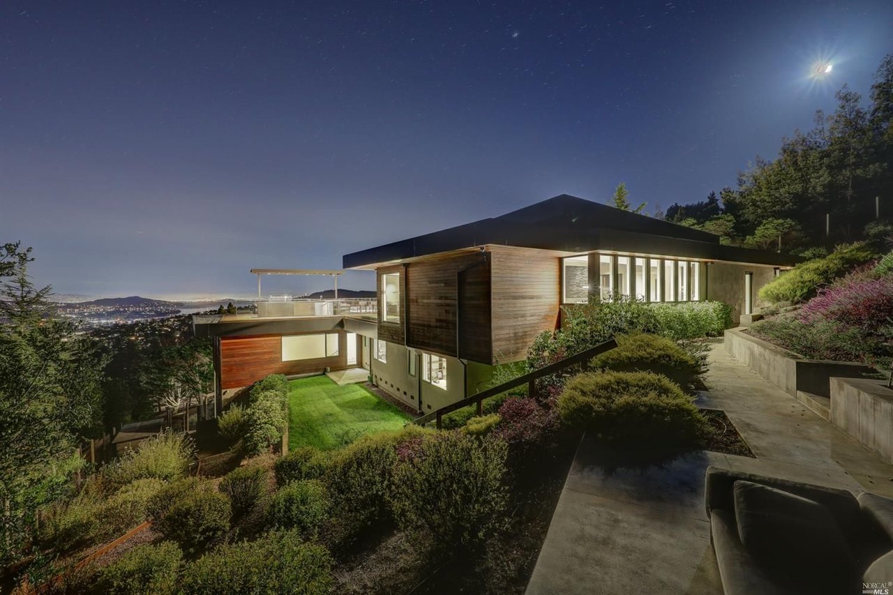 9 Walsh Dr